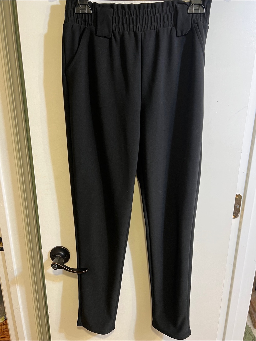 Women's Black Elastic-Waist Pull-On Pants